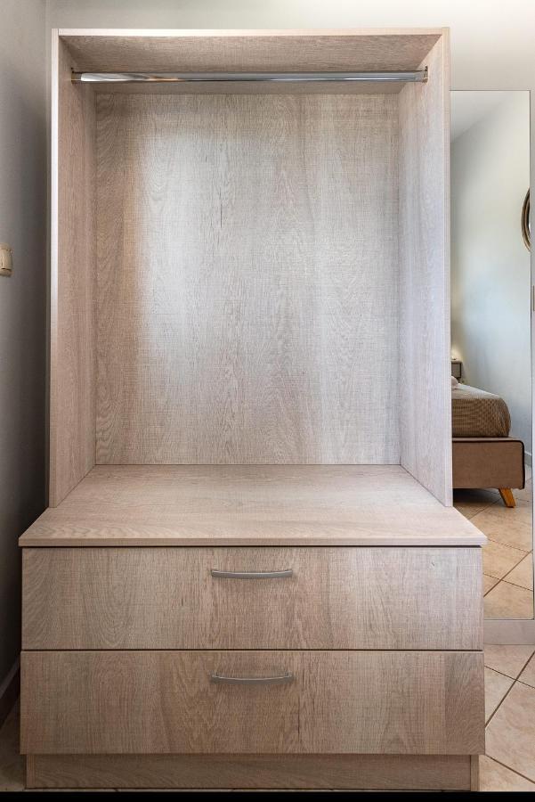 Lagadi Apartment 8 ラッシ エクステリア 写真